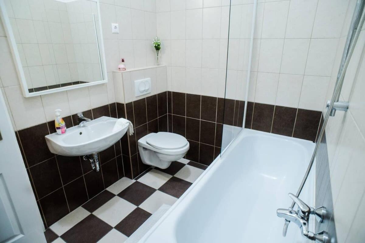Very Central Spacious Ac Apartment Budapest Extérieur photo